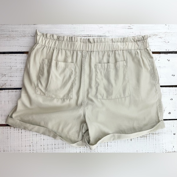 NWT LOFT Elastic Waist Khaki Casual Shorts Large - Picture 5 of 6